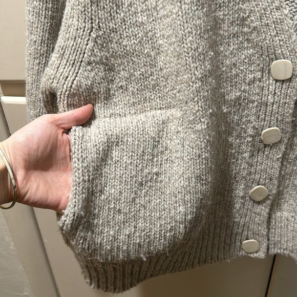 Wool cardigan - Picture 3 of 5